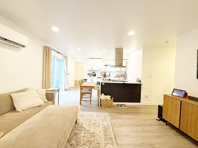 513 Juniper St — Photo 12