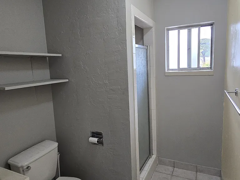 240 Center Ave #2 — Photo 9