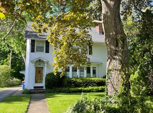 60 Alpine Dr, Rochester, NY 14618