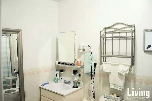 Rented by Living New York | media 10