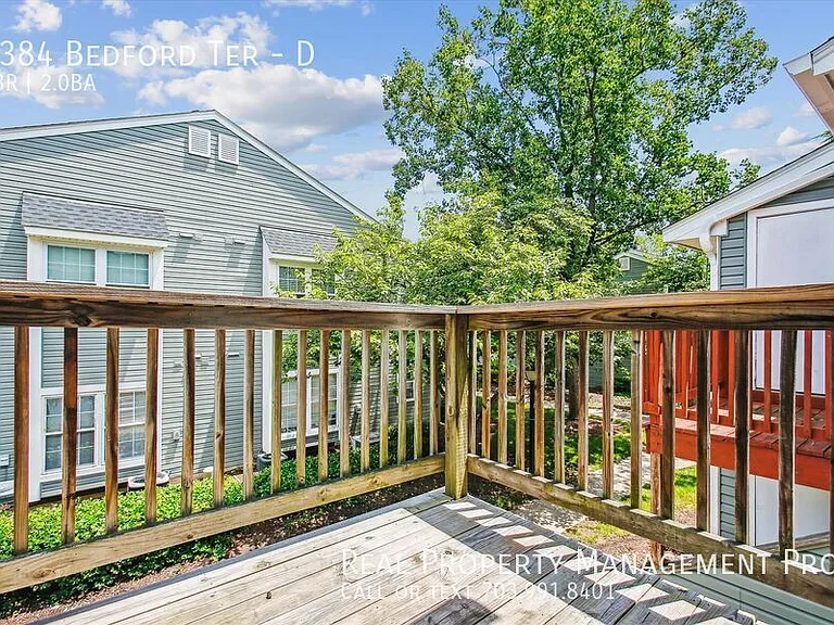 5384 Bedford Ter #D — Photo 2