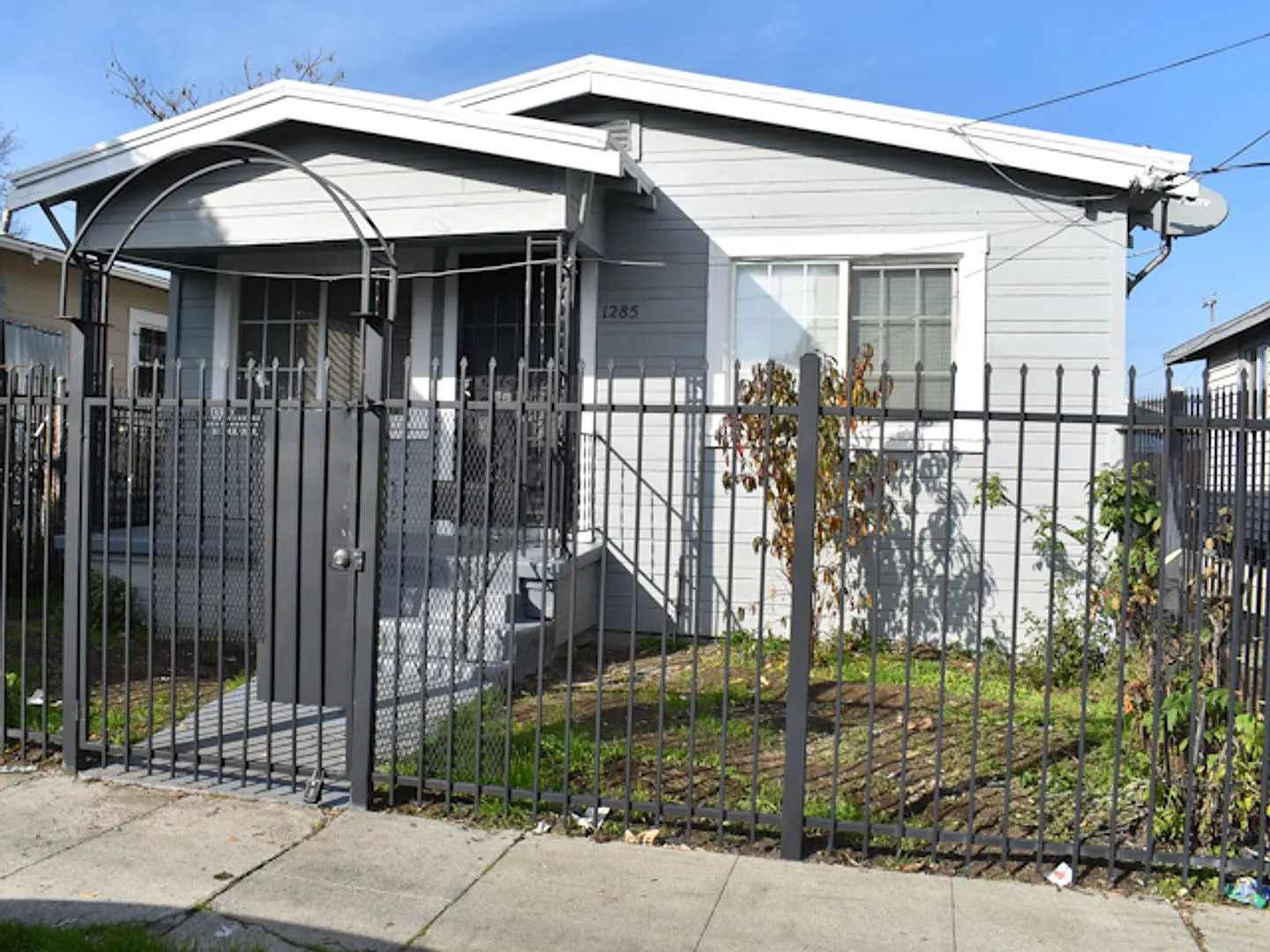 Great 4 Bedroom 2 Bath House — Photo 1