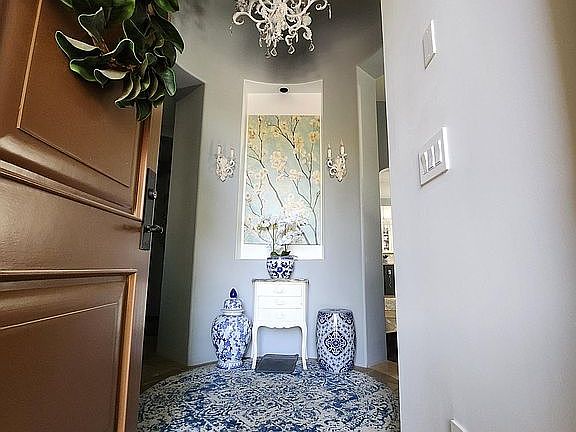 3rd image of 18650 N Thompson Peak Pkwy APT 1046