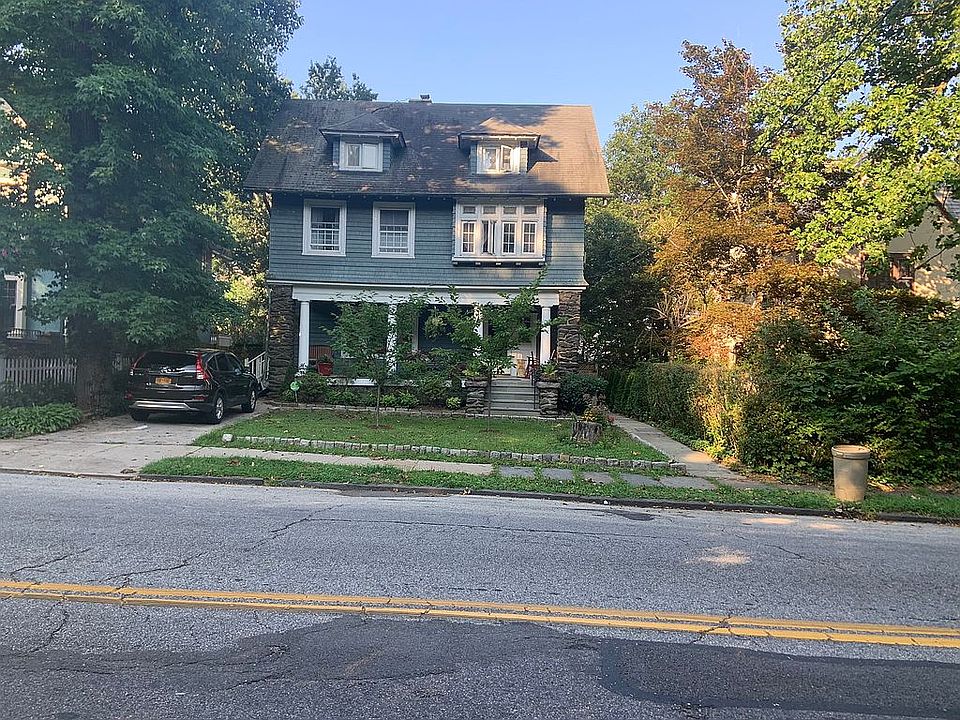 2nd image of 297 Park Hill Ave