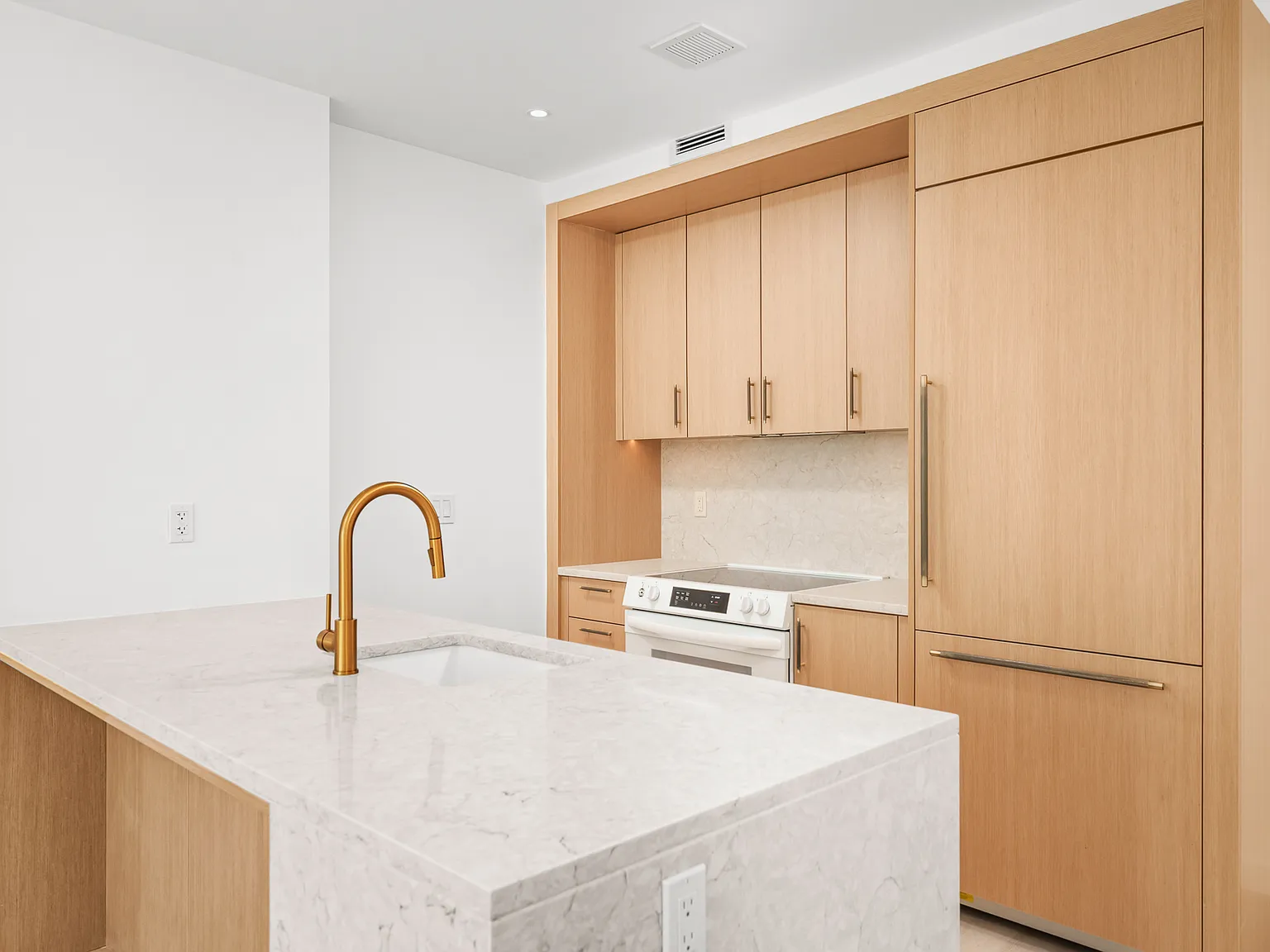 525 Pacific Street — Photo 3