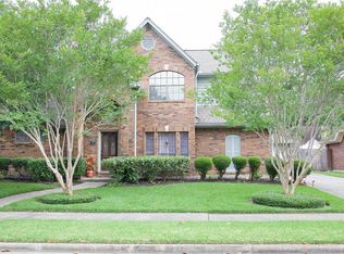 1911 Timber Creek Dr, Pearland, TX 77581