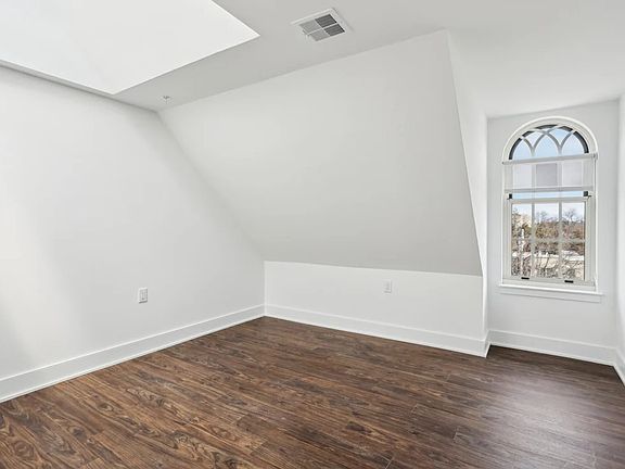 3rd image of 7208 Germantown Ave #302