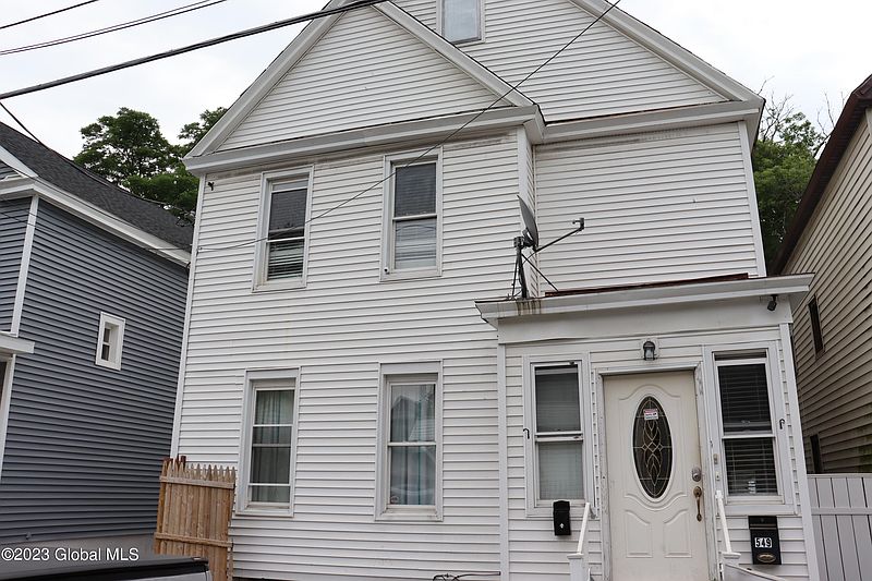 4th image of 549 Mumford Street