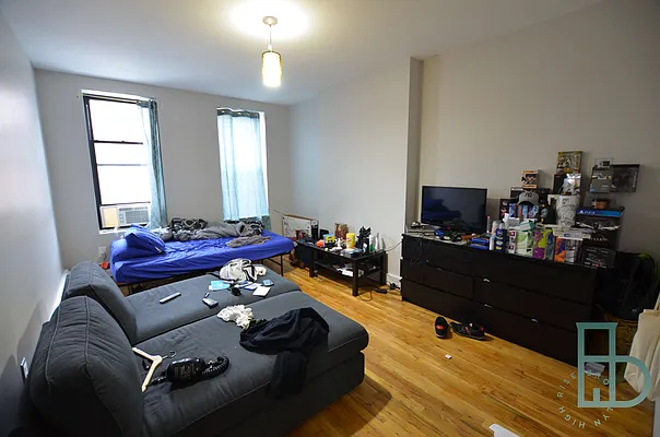 Rented by Miron Realty Group | media 13