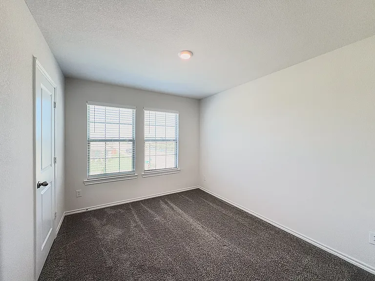 218 Alice Springs Ln — Photo 21