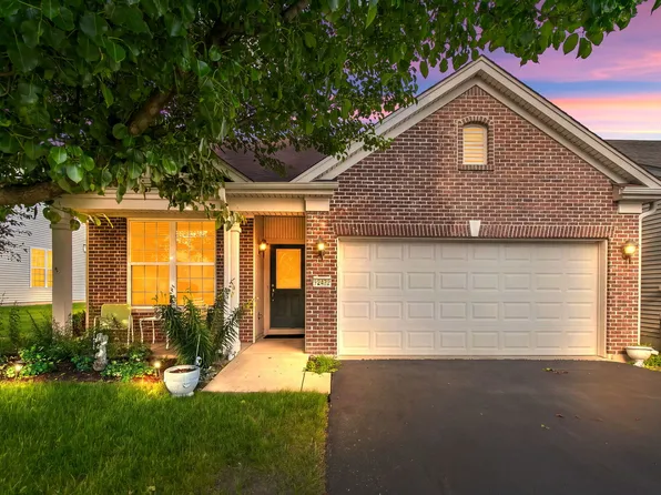 12472 Wedgemere Dr, Huntley, IL 60142
