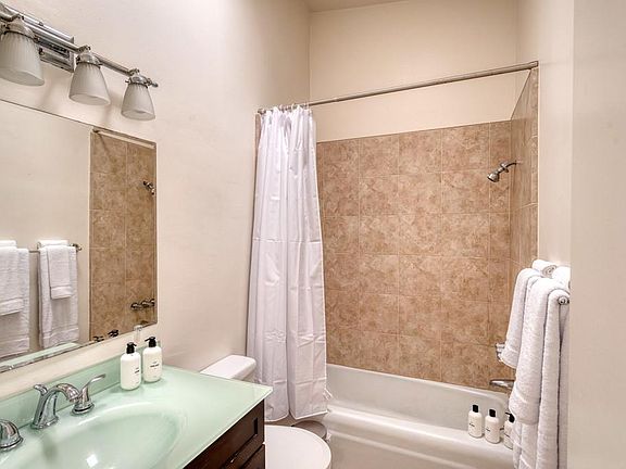 5th image of 1021 Hill St APT 7