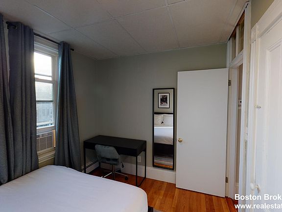 5th image of 823 Dorchester Ave #3-B