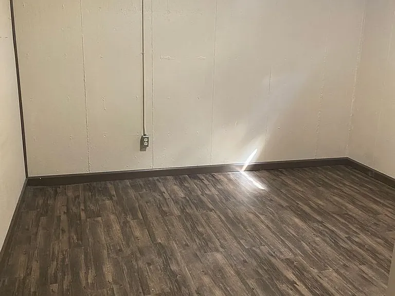 970 Box Ave — Photo 14