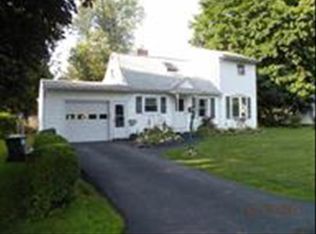 516 Beacon St, Glenville, NY 12302