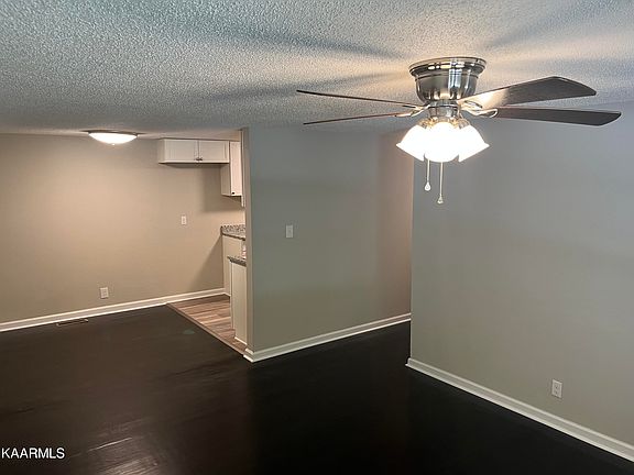 3rd image of 816 Scenic Dr