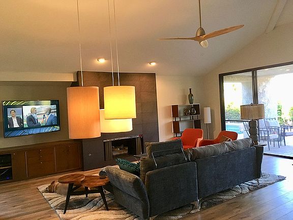 2nd image of 2570 W La Condesa Dr