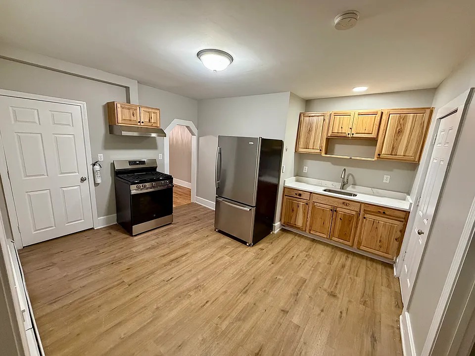 70 Temple St #1