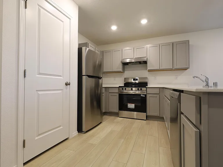 922 Steptoe View Ln — Photo 1