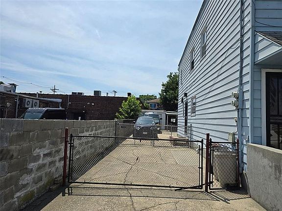 3rd image of 1388 E 95th St Floor 1