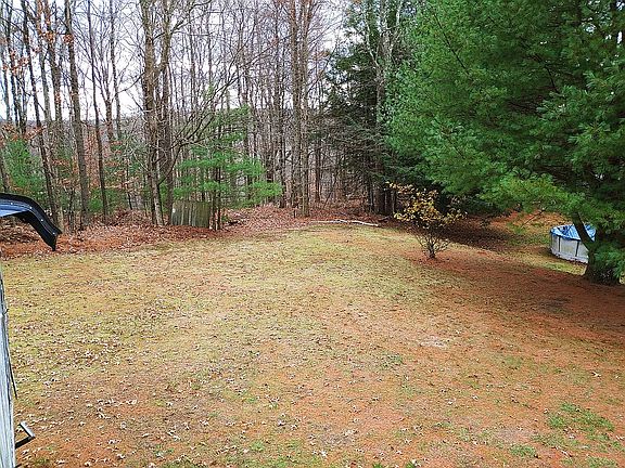 4th image of 34 Miles And Marguerite Ln