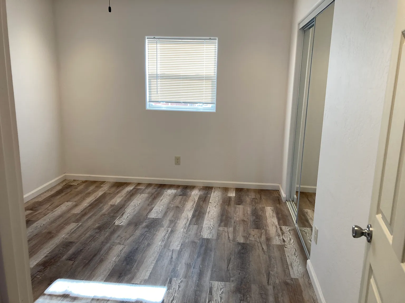 2 bed, $1,200 — Photo 3