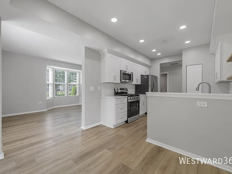 24821 Gates Ct — Photo 7