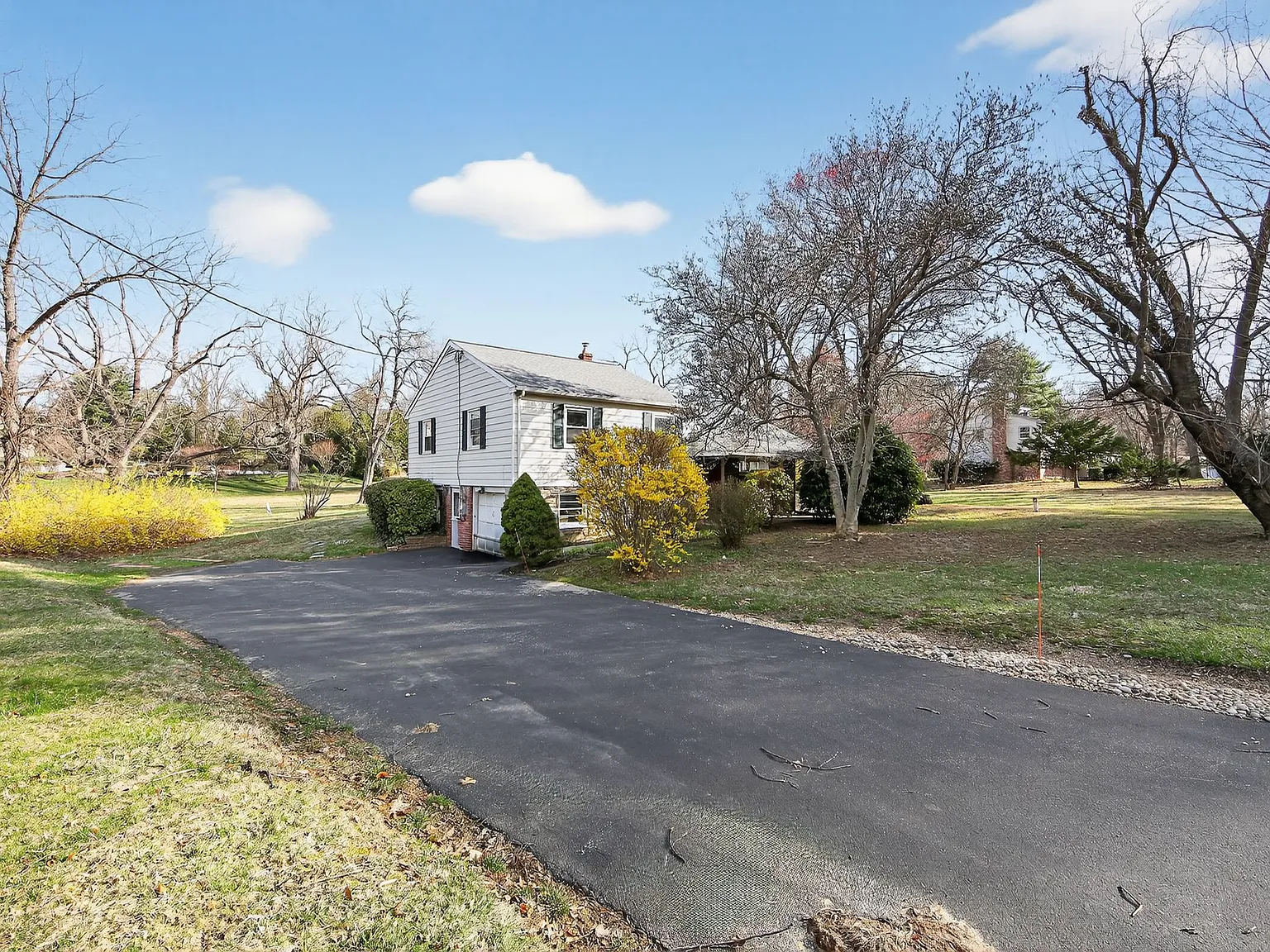 3 bed, 1.5 bath, 1542 sqft, $2,800 — Photo 1