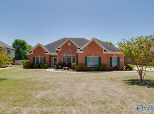 132 Misty Hollow Way, Huntsville, AL 35806