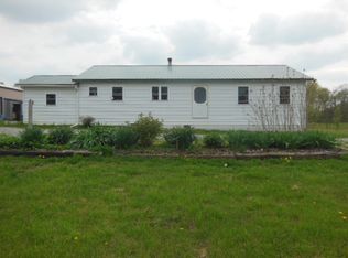 254 County Highway 16, Xenia, IL 62899