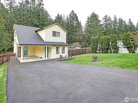 922 Dolphin Street, Camano Island, WA 98282