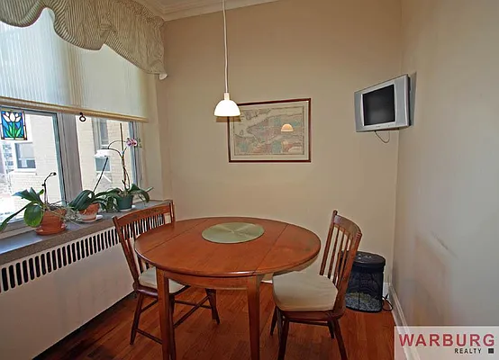 Sold by Warburg | media 17