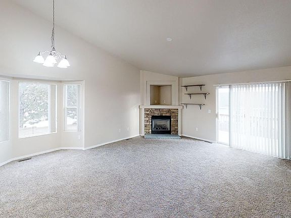 4th image of 7473 Prythania Park Dr