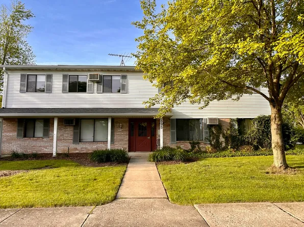395 Echo Ln APT 3, Aurora, IL 60504