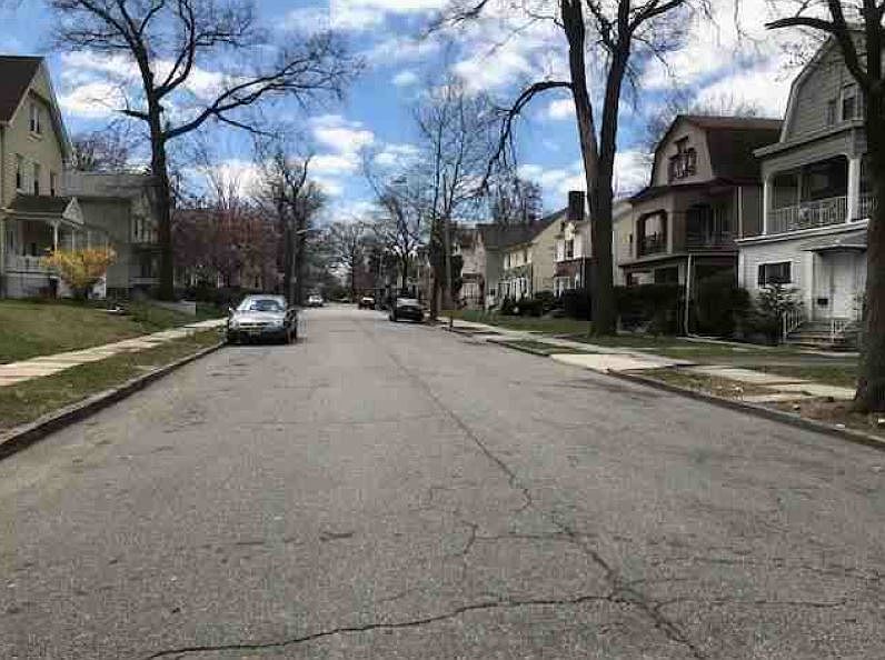2nd image of 309 Nowalnut St