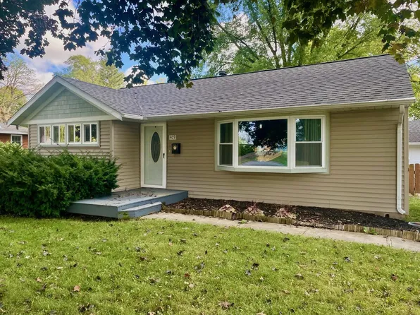 409 North Lincoln STREET, Elkhorn, WI 53121
