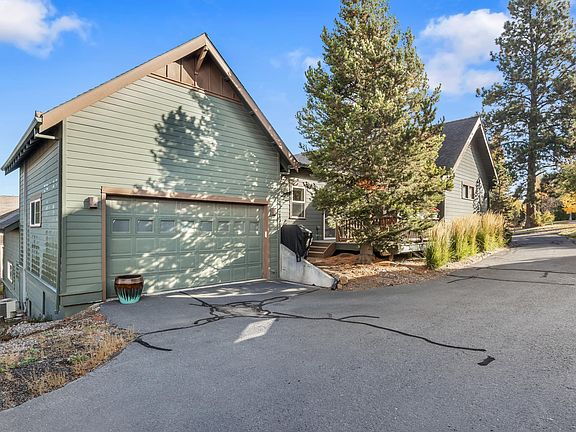 3rd image of 19314 SW Laurelhurst Way