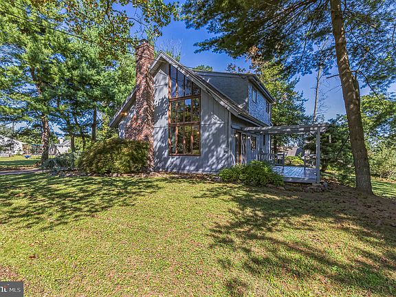 4th image of 29 Dogwood Ln