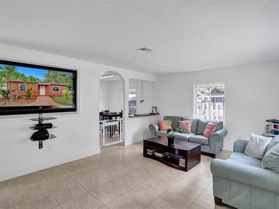770 NW 125th St, North Miami, FL, 33168