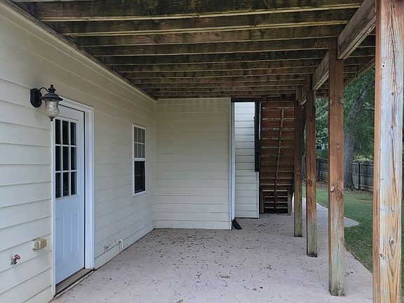 5th image of 510 Foxglove Ct