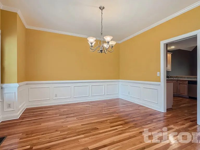 1231 Brentwood Ct — Photo 4