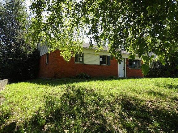2nd image of 1964 Alice Dr