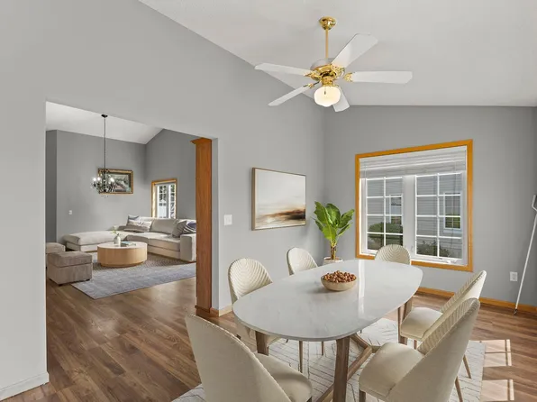 5208 Deerfield Ln SE, Prior Lake, MN 55372