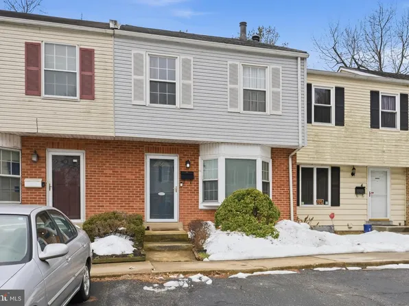 6 Fleming St, Newark, DE 19713