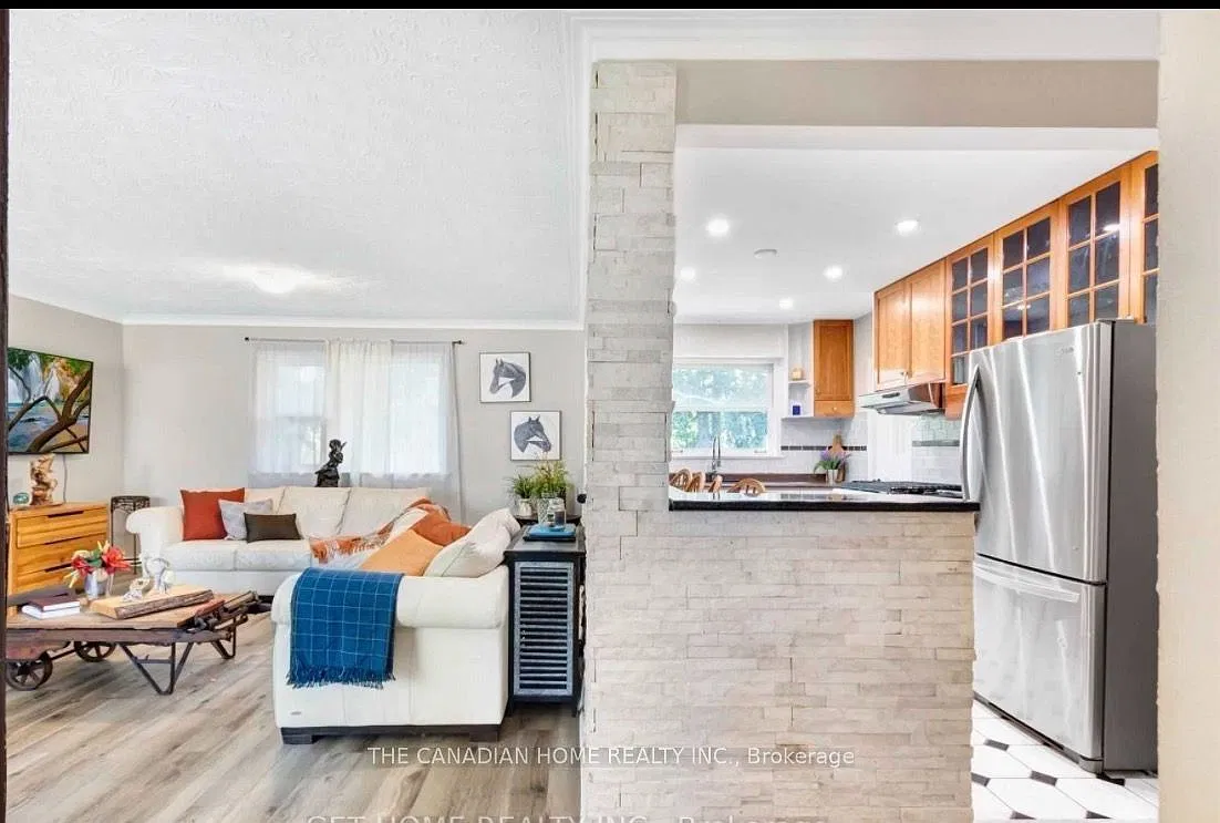 3 bed, $3,000 — Photo 3