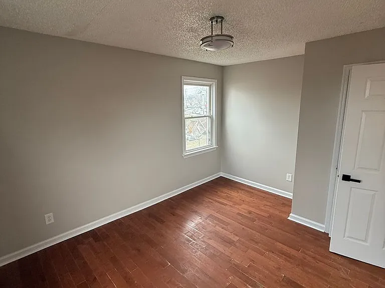 4950 Just St NE — Photo 2