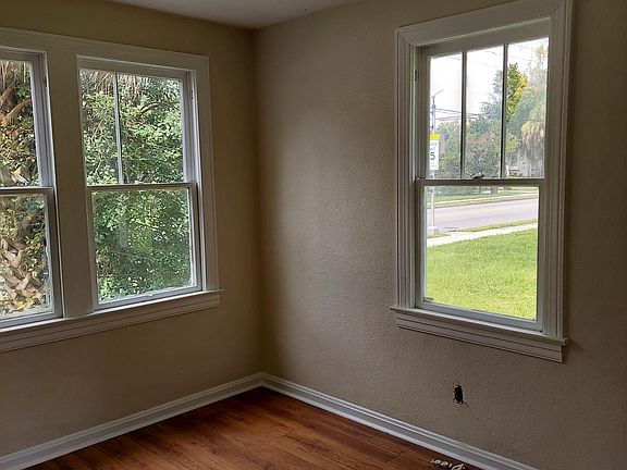 5th image of 535 Golfair Blvd