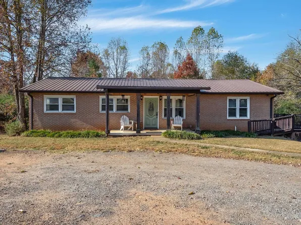 109 Bee St, Liberty, SC 29657