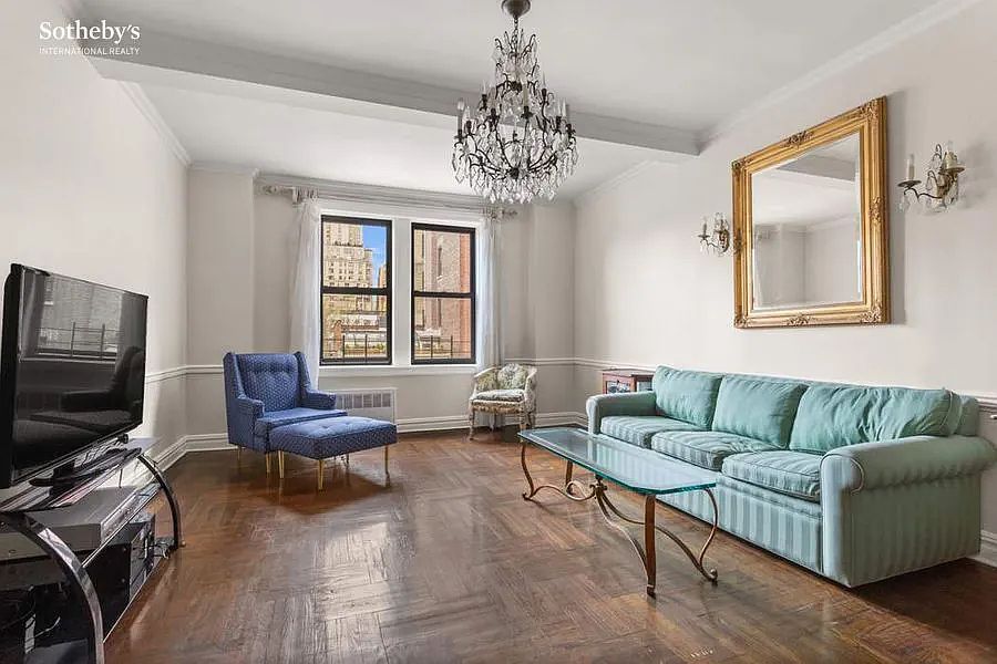 1st image of 28 W 69th St APT 7A