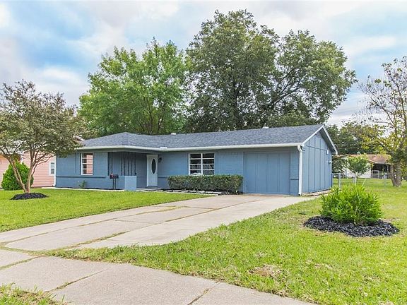 2nd image of 1402 Narcissus Ln